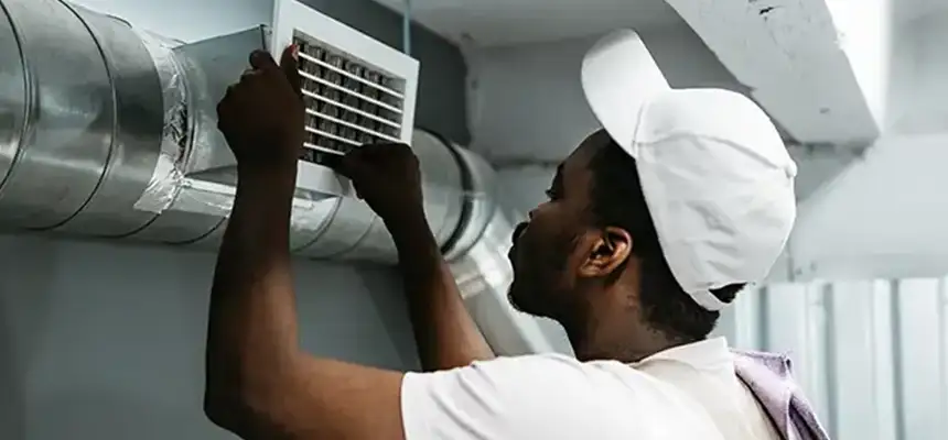 Our Licensed And Insured Cleaners in Northbrook, IL